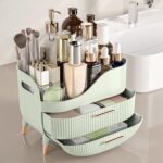 Sage Green Makeup - Hình 2